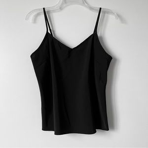 ||▲▲||

Black Minimal Airy Tank